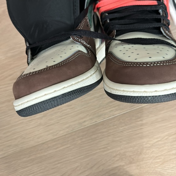 Air Jordan 1 Retro High OG (DH3097) - Picture 13 of 16